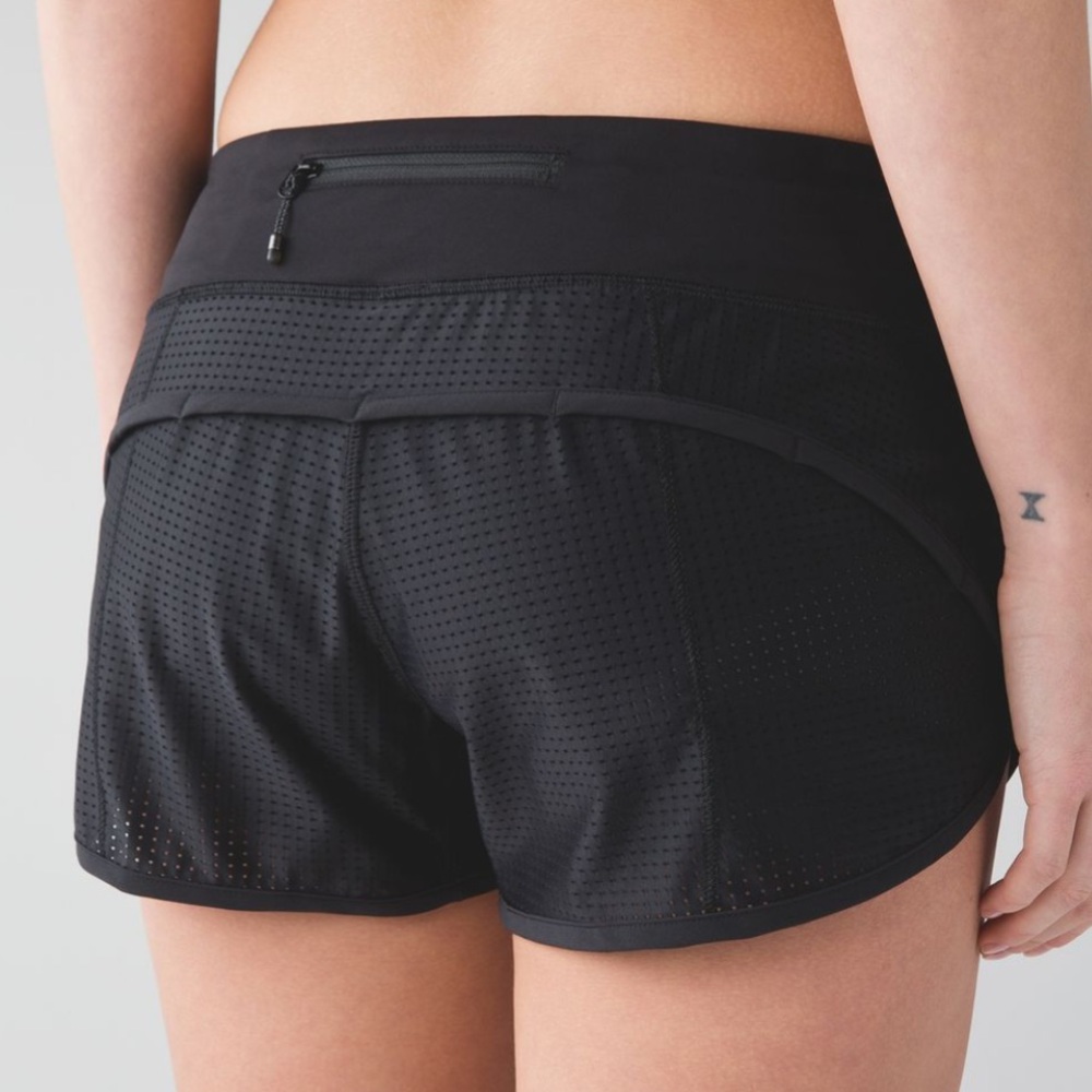 lululemon black mesh speed short 4